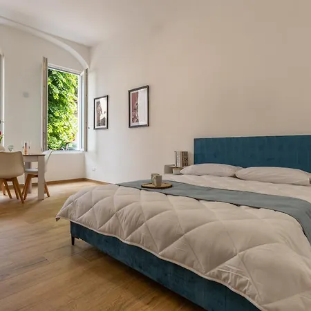 Royal Loft מונצה
